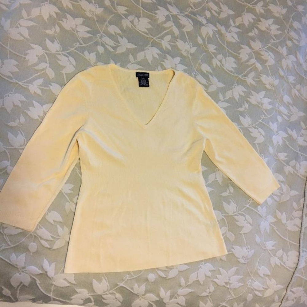 Sweater- butter yellow and fully fashioned